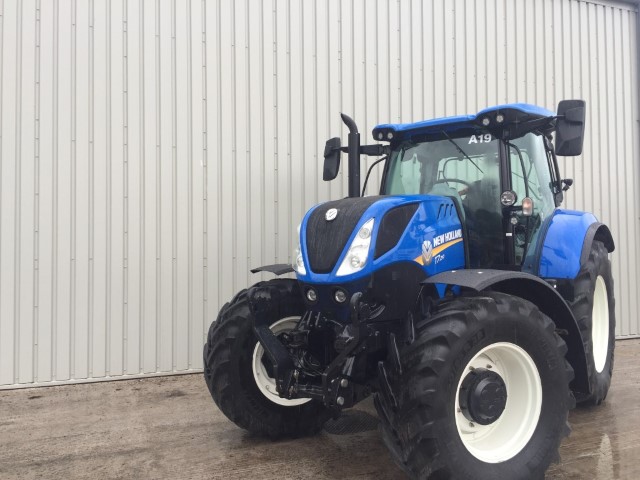 11161019 - New Holland T7.210 A19 Tractor