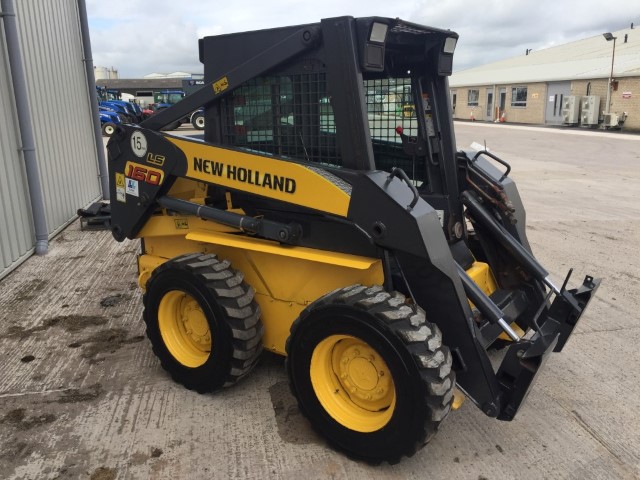 11168236 - New Holland LS160 Skidsteer