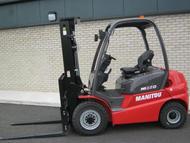 11168875 - Manitou MI25D Forklift