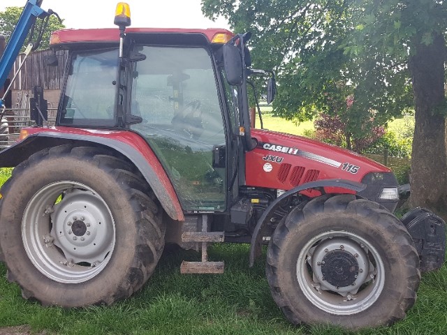 11173973 - Case JXU115 Tractor