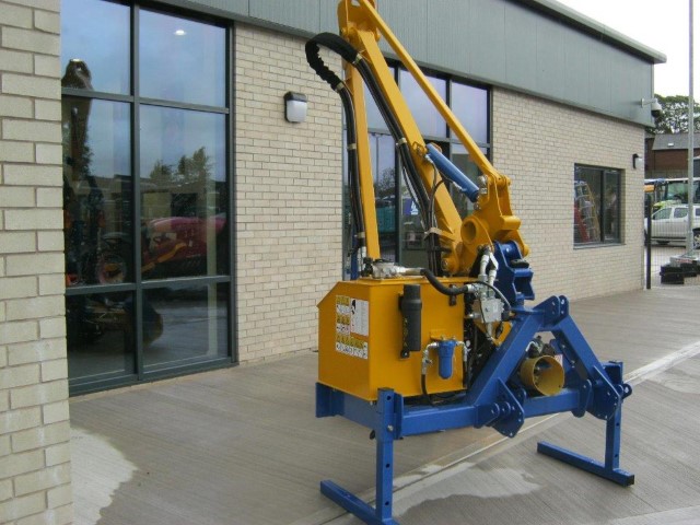 21169312 - Bomford Turner Kestrel Hedgecutter
