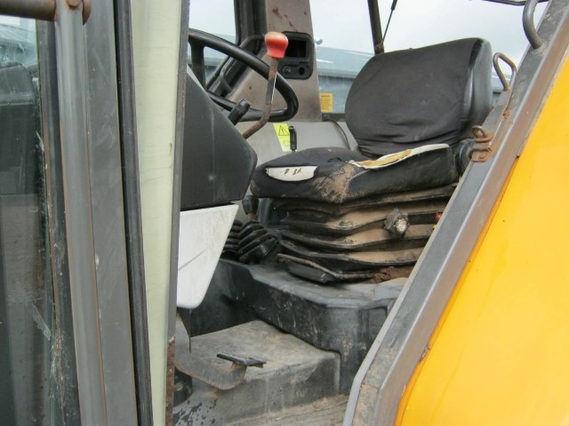 21170859 - Renault Ceres 85x Tractor