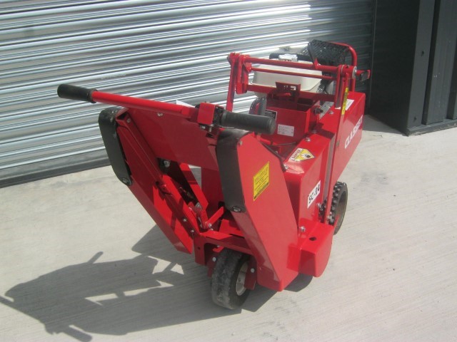 21171264 - Classon SC-24 Pedestrian Turf Cutter