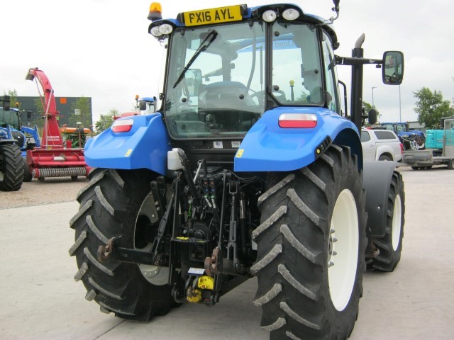 21171941 - New Holland T5.105 Tractor