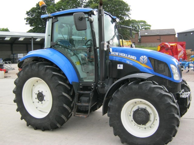 21171941 - New Holland T5.105 Tractor