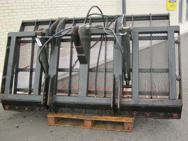 21172582 - Symms 15 Tine Buckrake