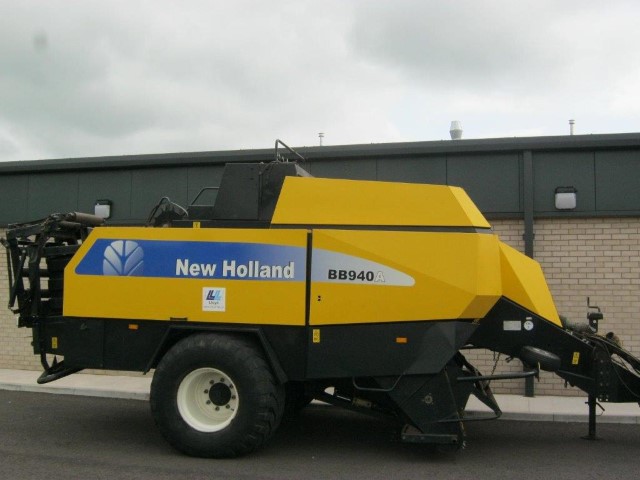 21173002 - New Holland BB940A Square Baler