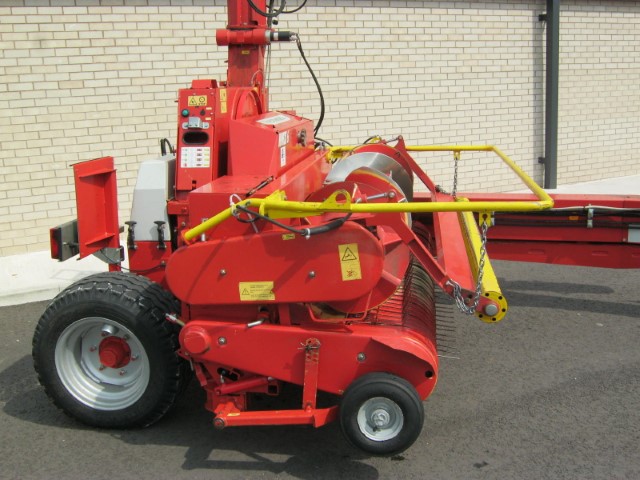 21173278 - Pottinger MEX6 Forage Harvester
