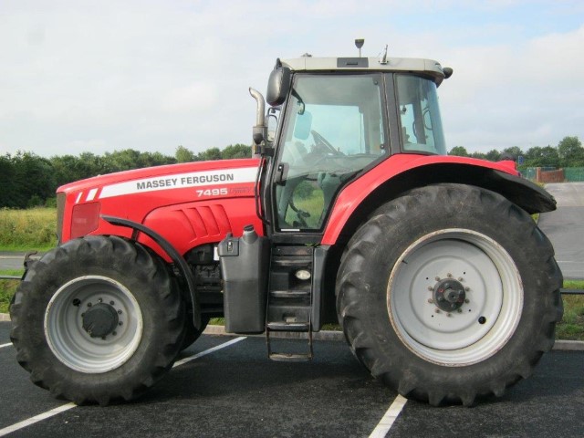 21173279 - Massey Ferguson 7495 VT Tractor