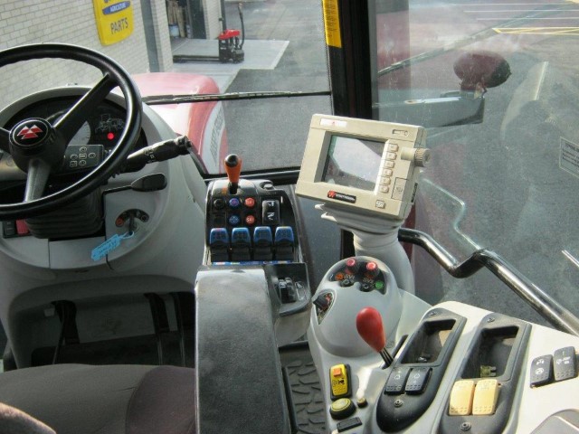 21173279 - Massey Ferguson 7495 VT Tractor