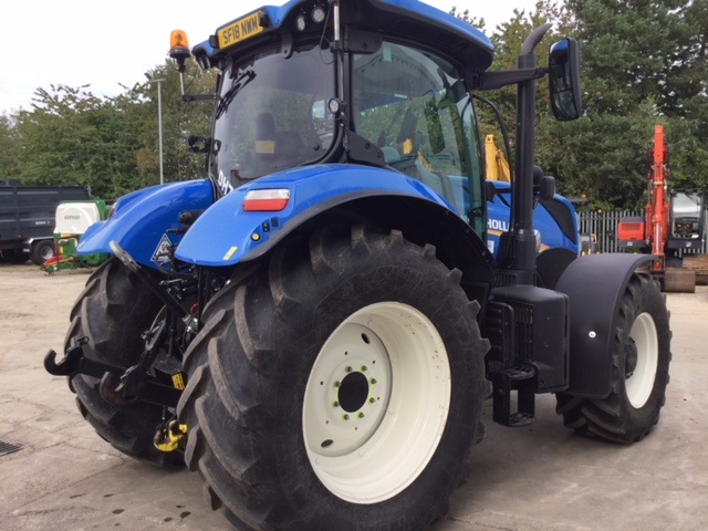 31161221 - New Holland T7.210 Tractor