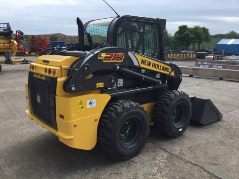 31167866 - New Holland L218 Skidsteer