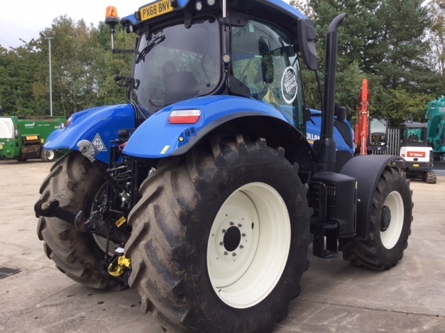 31167995 - New Holland T7.120 Side Winder Tractor