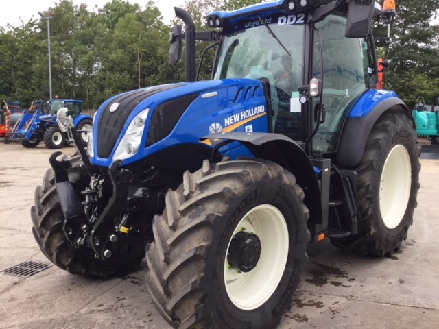 31169485 - New Holland T6.180 Tractor