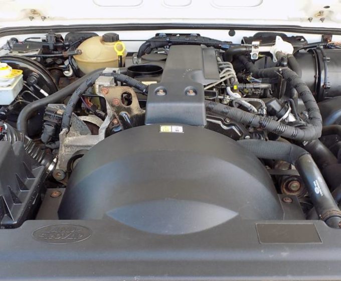 31170065 - AF09 HMA - Land Rover Defender Hard Top TDC - £9995 +VAT