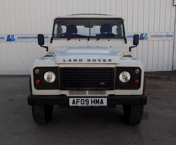 31170065 - AF09 HMA - Land Rover Defender Hard Top TDC - £9995 +VAT
