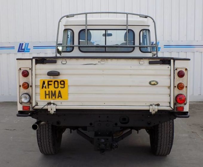 31170065 - AF09 HMA - Land Rover Defender Hard Top TDC - £9995 +VAT