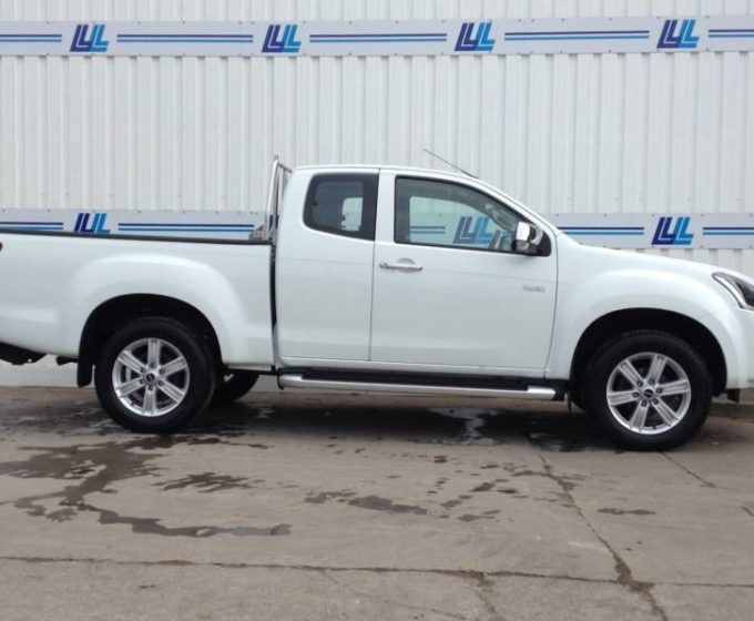 31170760 - SB67 CWC - Isuzu D-MAX 1.9 Yukon Extended Cab - £17895 +VAT