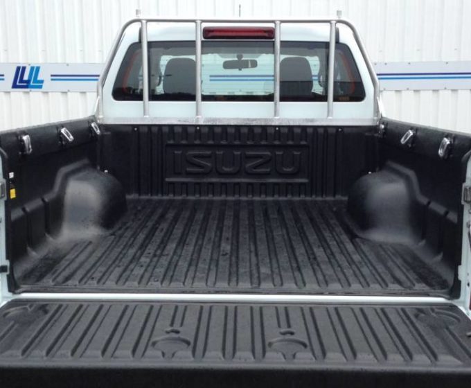 31170760 - SB67 CWC - Isuzu D-MAX 1.9 Yukon Extended Cab - £17895 +VAT