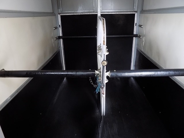 31171729 - Ifor Williams HB511