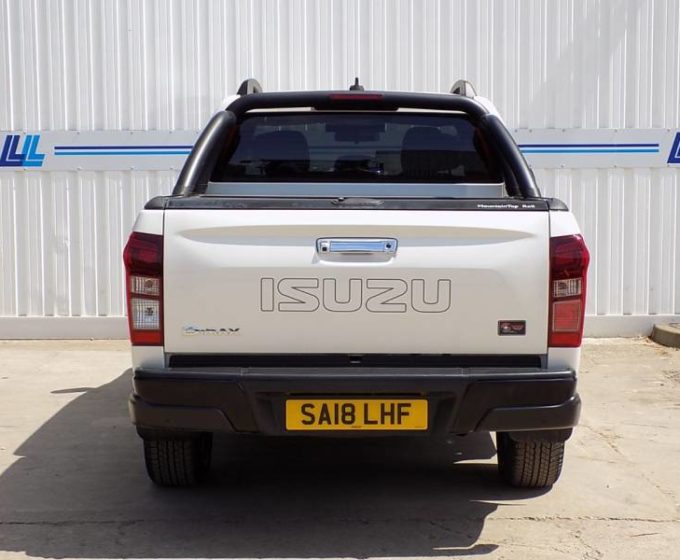 31172419 - SA18LHF Isuzu D-MAX 1.9 Blade Double Cab Auto - £25,995 + VAT