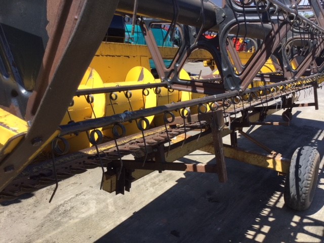 31172433 - New Holland TX66 Combine