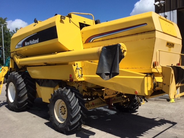 31172433 - New Holland TX66 Combine
