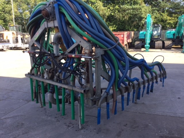 31172670 - SlurryKat 9000 9M Dribble Bar