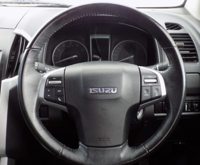 31173607 - GV66 HWK - Isuzu D-MAX 2.5TD Arctic Trucks AT35 Double Cab 4X4 Auto - £24995 +VAT