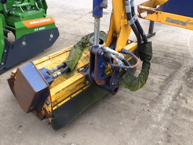 31173717 - Bomford Turner Kestrel Evo S 5.7M Hedgecutter