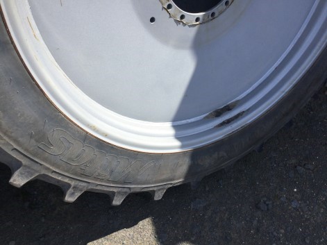 41145866 - New Holland R38 Rear Wheels