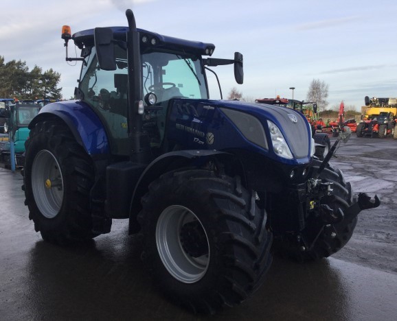 41161347 - New Holland T7.270 Blue Power