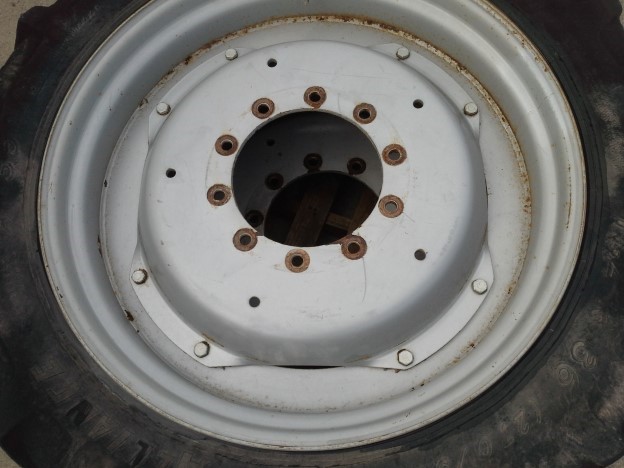 41163560 - Row Crop Wheels