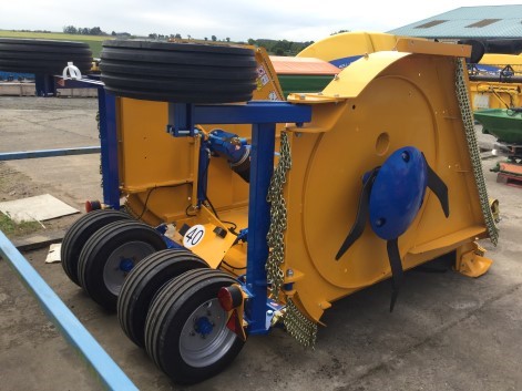 41168660 - Bomford Turner 460 Topper