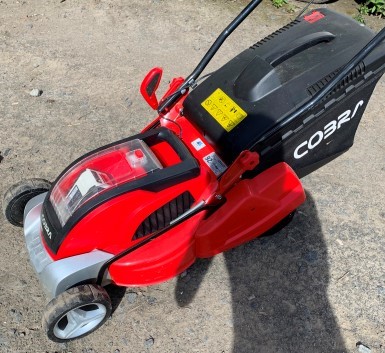 41169442 - Cobra RM4140V Lawnmower