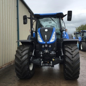 41169489 - New Holland T7.210 Tractor