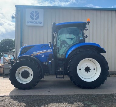 41169762 - New Holland T7.210 Tractor