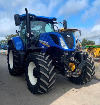 41169762 - New Holland T7.210 Tractor