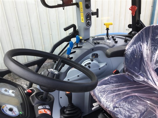 41170845 - New Holland T5.105 Tractor