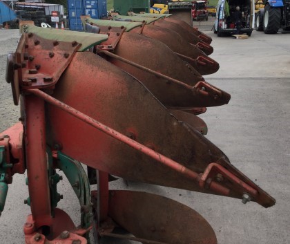 41171441 - Kverneland ES 95-200 Plough