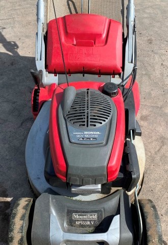 41172664 - Mountfield SP555RV Lawnmower
