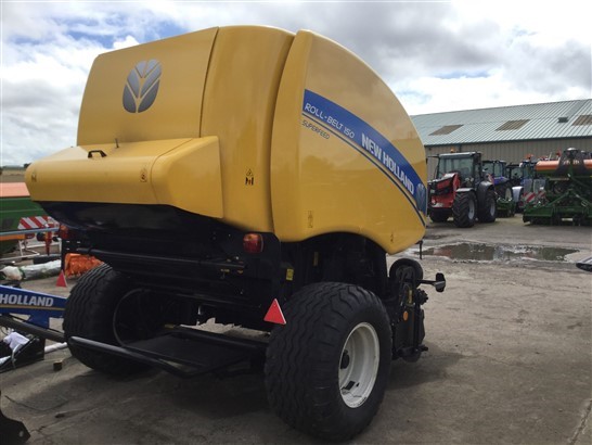 41172830 - New Holland RB150 Baler