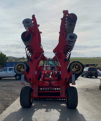 41174143 - Vaderstad CR500