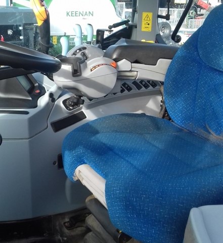 61173055 - New Holland T6080 Tractor