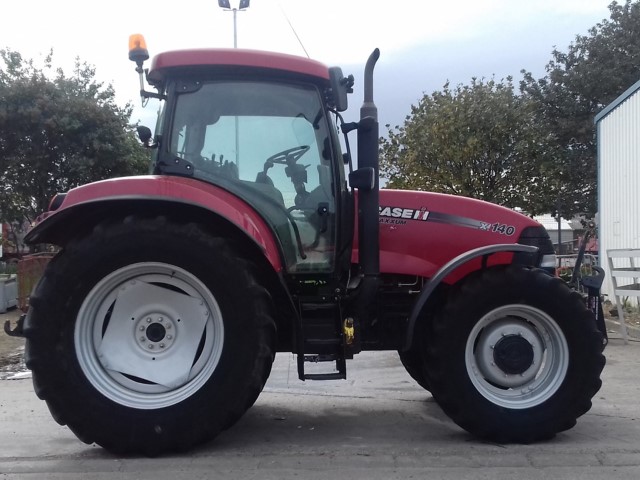 61173718 - Case Maxxum 140 Tractor