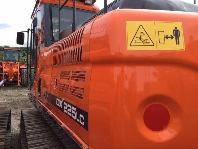 81172111 - Doosan DX225LC-3 Excavator