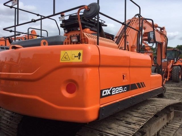 81172111 - Doosan DX225LC-3 Excavator
