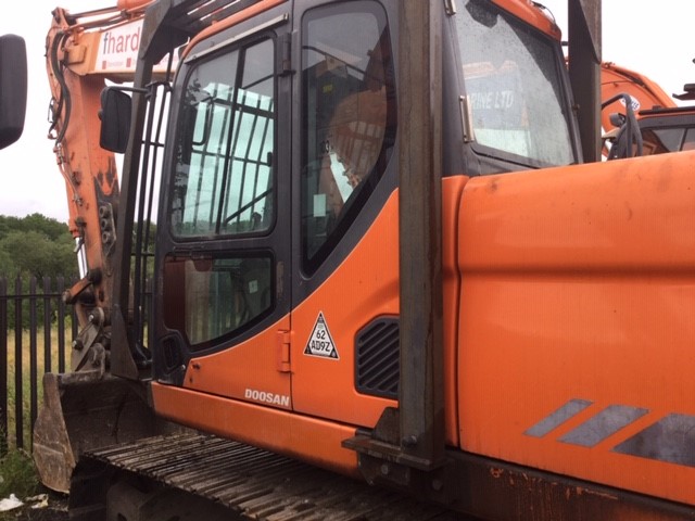 81173175 - Doosan DX225LC Excavator