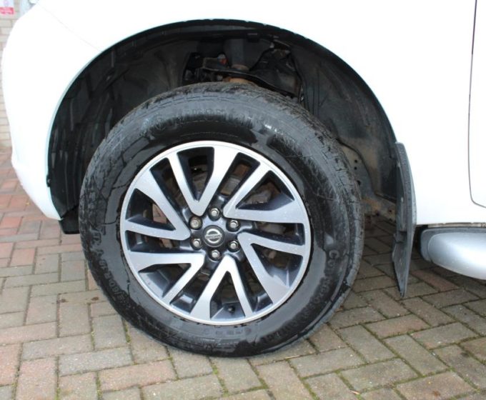 91172755 - Nissan Navara Tekna 2.3 DCi Double Cab