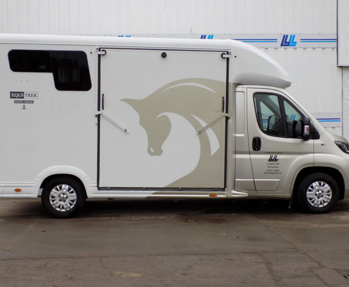 31166511 - Peugeout 150 Sonic Excel